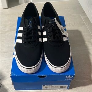 adidas Black and White Men’s Low-Top Sneakers